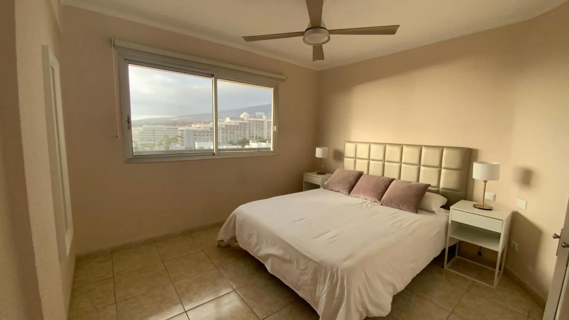 Penthouse With Sea Views At Hotel 3 Strars Hovima Santa Maria アデヘ 3*,  スペイン
